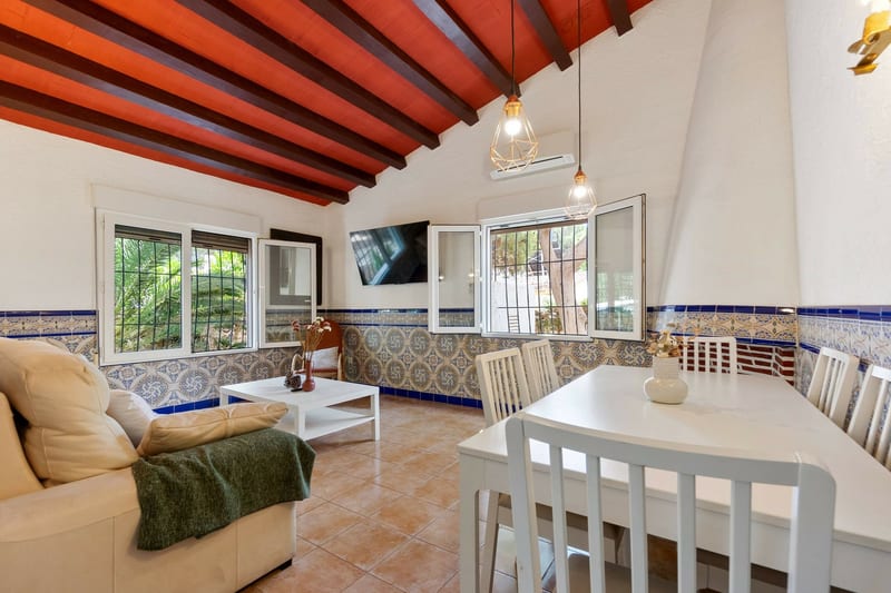 Open photo Listing photo