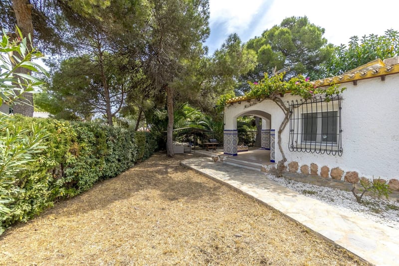Open photo Listing photo