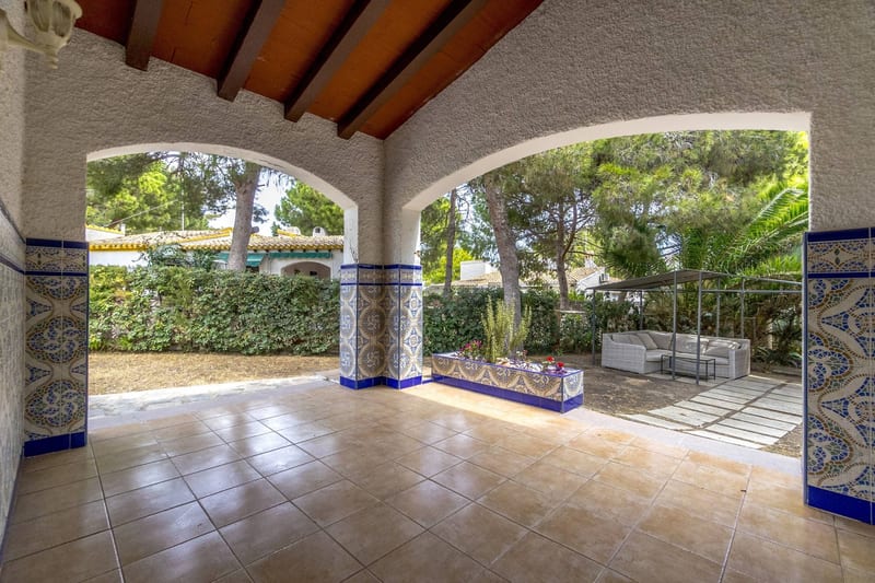 Open photo Listing photo