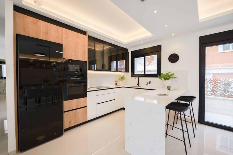 Open photo Listing photo