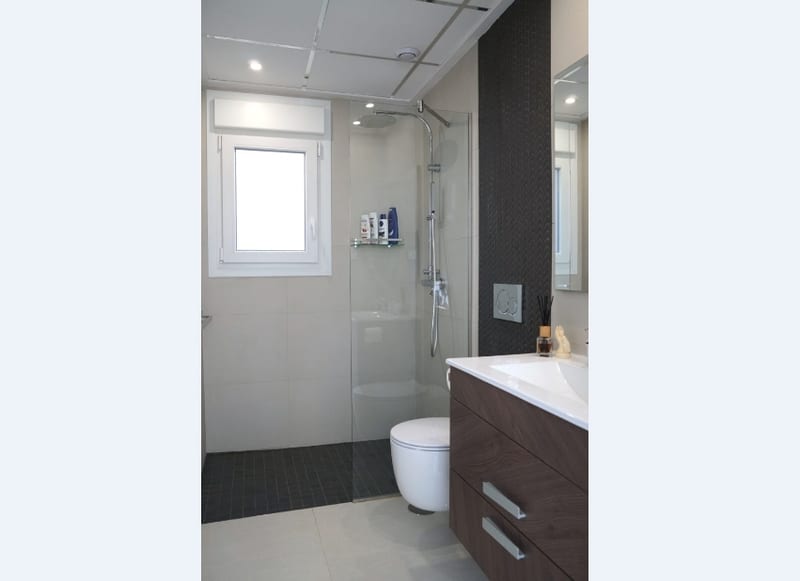 Open photo Listing photo