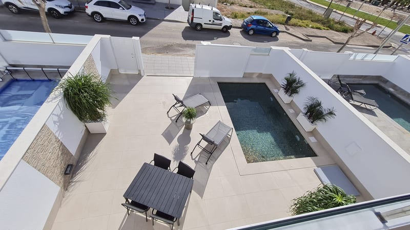 Open photo Listing photo
