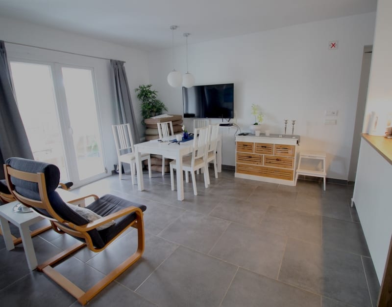Open photo Listing photo