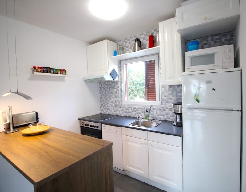 Open photo Listing photo